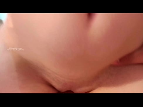 ❤️ Spavao sam u sestrinoj sobi i tako sam se probudio ❤️ Porno kod nas