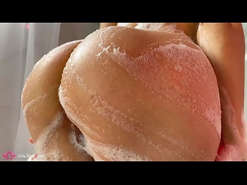 ❤️ Brineta masturbira macu vibratorom do intenzivnog orgazma pod tušem ❤️ Porno kod nas