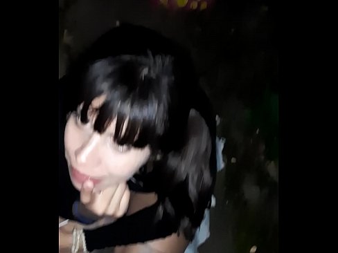 ❤️ Na ulici natečen penis u zamjenu za slatkiše ❤️ Porno kod nas